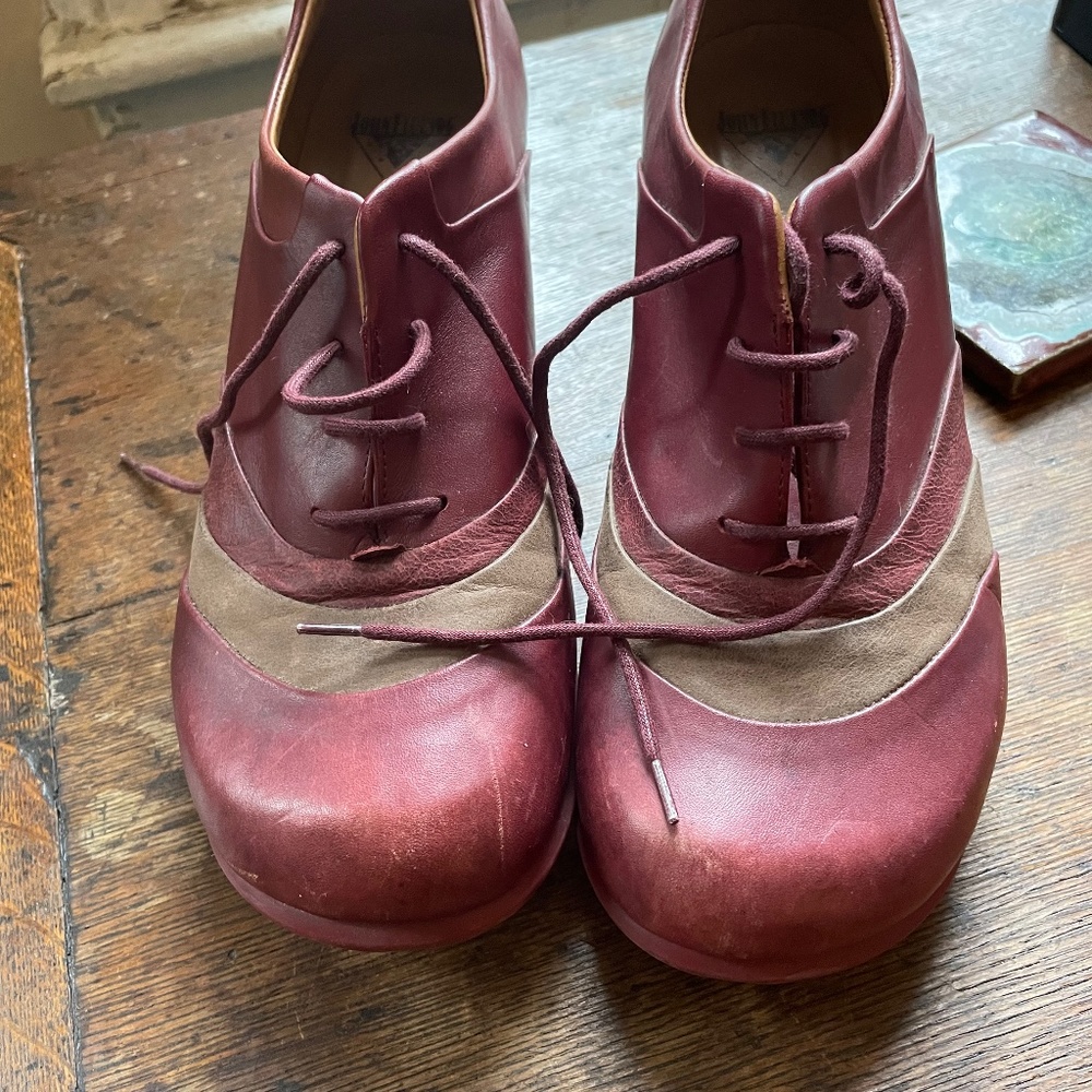 Fleuvog size 9.5 (really 9